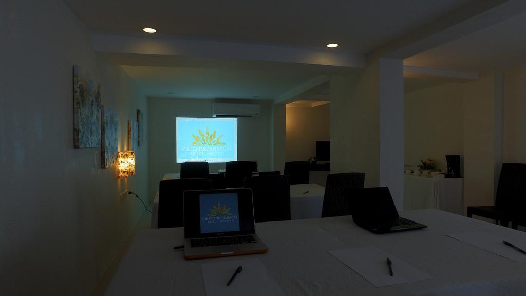 Rieseling Boracay Beach Resort Balabag  Ngoại thất bức ảnh