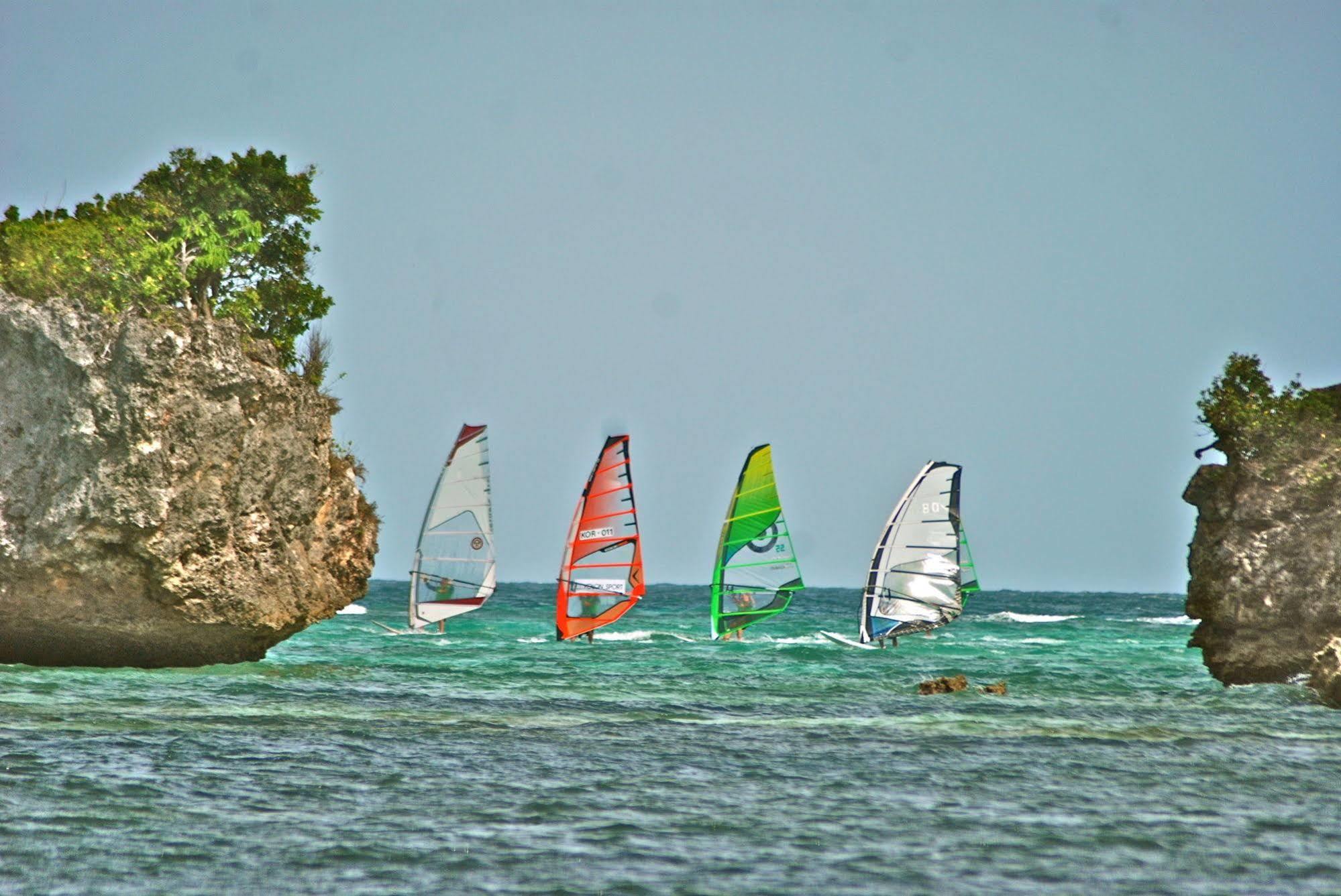 Rieseling Boracay Beach Resort Balabag  Ngoại thất bức ảnh